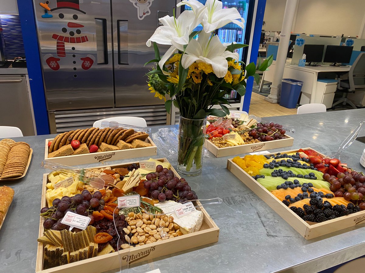 silverlinecrm's tweet photo. No February birthday celebration is complete without a spread from @MurraysCheese! #lifeatsilverline #teamlove ๐ง ๐ ๐ฅ https://t.co/35N7bW8Vzo