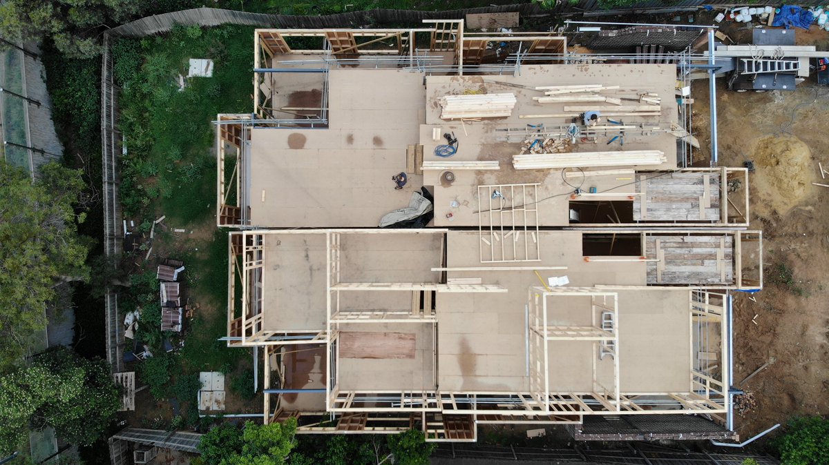 NaxosGroup's tweet photo. Progress shots at our Doncaster site. #building #construction #townhouse #melbourne #realestate #drone https://t.co/sTFhG5lXhL