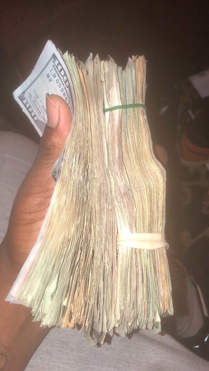 SnkrHustIe's tweet photo. I’m broke baby 😂 https://t.co/rVCdFhtMl0