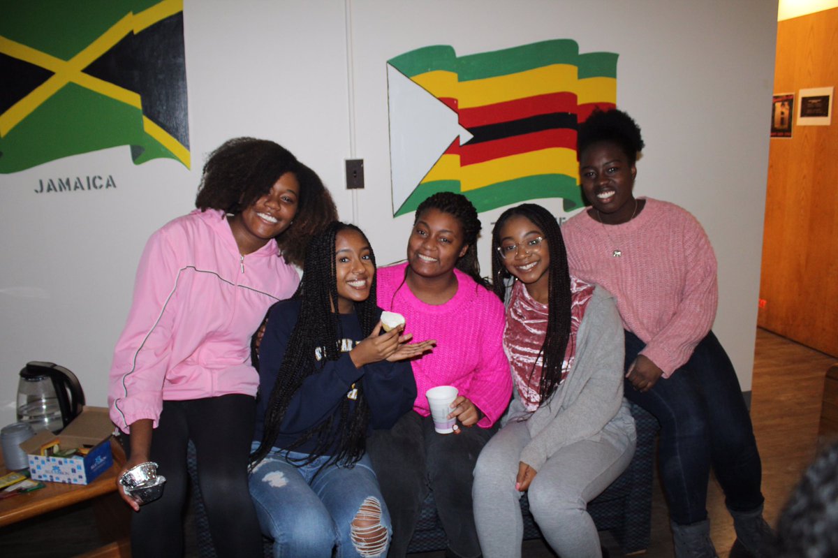 beBOSSy23's tweet photo. Thank you to everyone who came out to our Galentine’s day last weekend. We got to decorate some delicious cupcakes and cookies as well as treat ourselves with face masks and words of affirmations. Thanks BOSSy babes 💜 https://t.co/pwzkoNVlvC