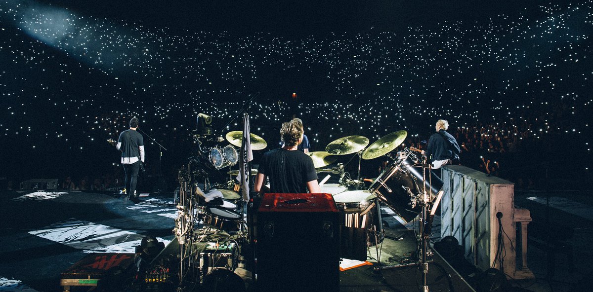 aleloves5SOS's tweet photo. Shout out to the old me and everything he showed me
@5SOS
@Ashton5SOS @Luke5SOS @Calum5SOS @Michael5SOS #oldmeby5sos #oldmechallenge #oldmeoutnow #5SOS https://t.co/EhEU79D0kD
