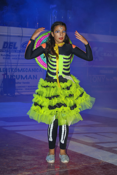 Arias_Carnaval's tweet photo. ▶️ Tercera Noche 💃💆‍♀️🥁🎤
       Arias 💖de Carnaval
📸 G U S T A V O  L E V I T A
#carnavalesarias2020
#ariascorazondecarnaval https://t.co/UZvRs5fMJK