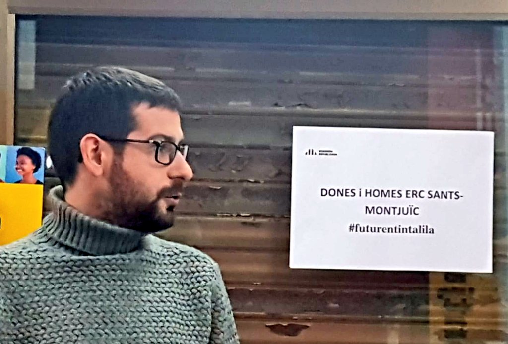 ercsantsmon's tweet photo. .@jcasteg: al #casalsantsmontjuic; "Els objectius principals del pressupost municipal 2020? Lluitar contra les desigualtats + Fer front a l'#Emergencisclimatica + Garantir nivells d'inversió que permetin preparar la ciutat de #Barcelona per als reptes futurs"! #futurenlila https://t.co/Wryl9f845d