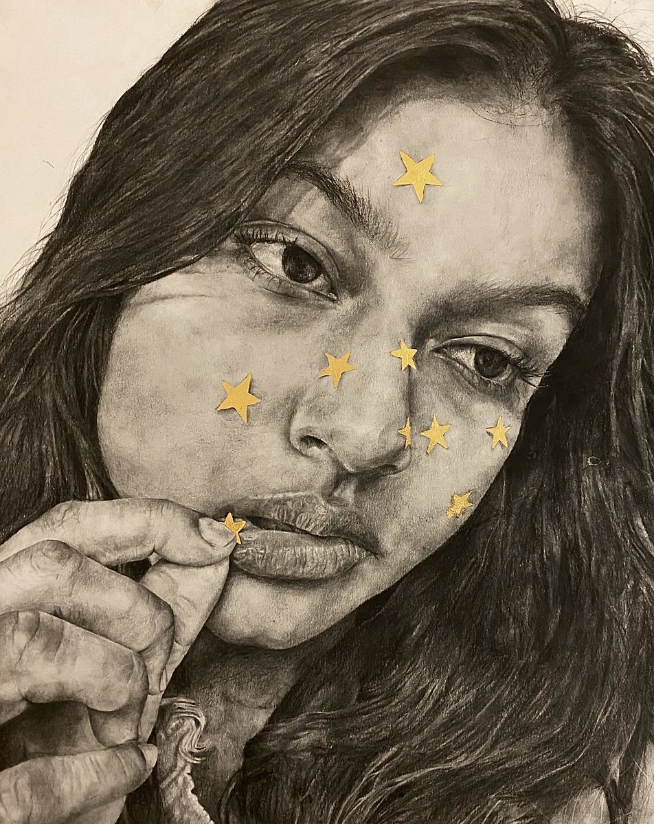 m_hauske's tweet photo. Jaserah’s gorgeous charcoal piece has qualified for state VASE! She will be competing at state for the second year In a row! #stateVASE2020 #Region10S #TAEA #CHSHome #CHSArt #CISDOurStory @CoppellFineArts @CoppellHigh https://t.co/Op04xLPrwz