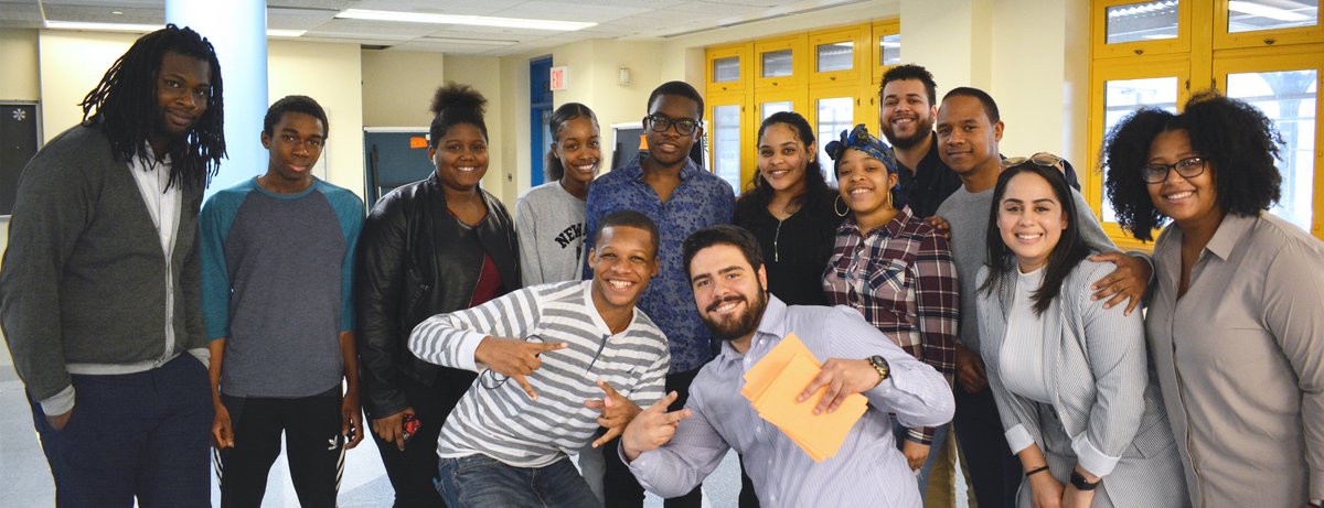 You count! Make sure that you neighbors are counted too during #Census2020. We're hiring a Census Organizer, Census Captain, and Census Manager. Apply today! 

bit.ly/PNJobsPortal
#CensusJobs #BronxJobs