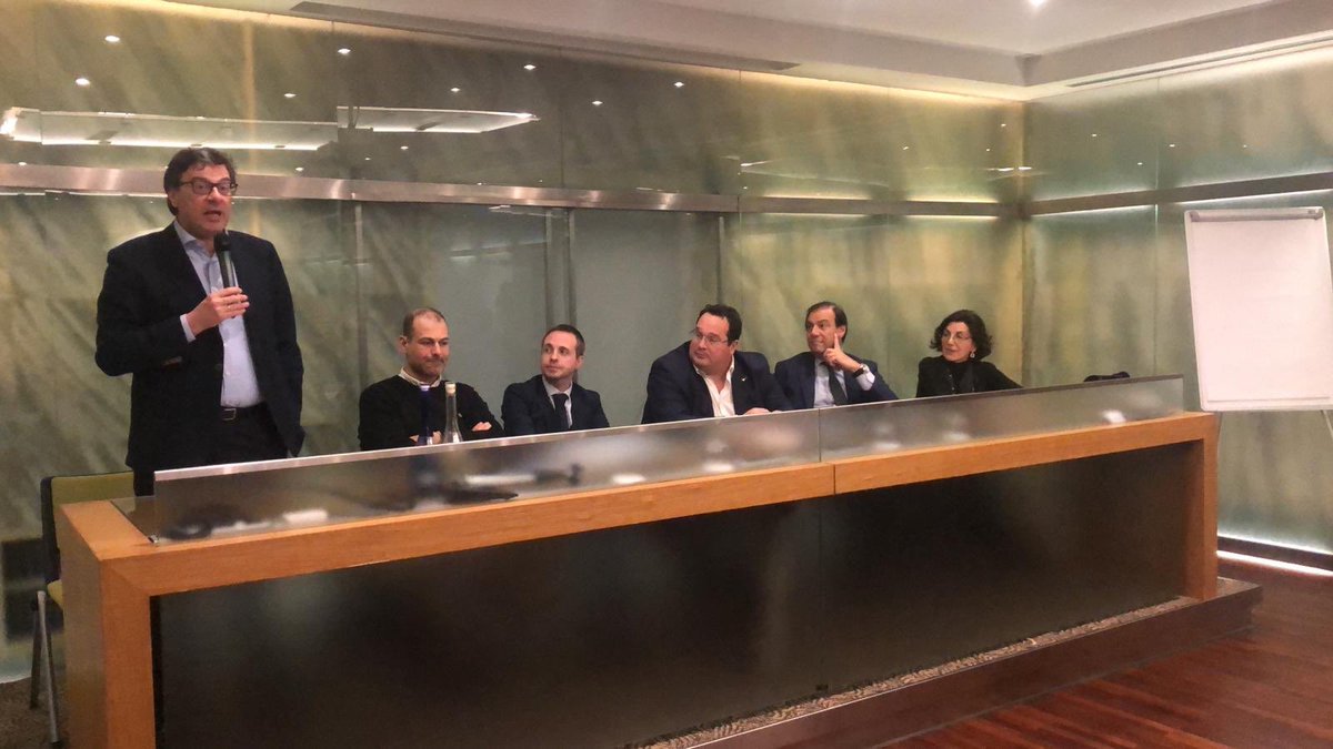 Maurizio Leo (@maurizioleo6) on Twitter photo Insieme a Giancarlo Giorgetti, Federico Iadicicco, Claudio Durigon e Cinzia Bonfrisco per un Fisco più equo. .<a href="/LegaSalvini/">Lega - Salvini Premier</a> .<a href="/ClaudioDurigon/">Claudio Durigon</a> .<a href="/Fedeiadicicco/">Federico Iadicicco</a> Insieme a Giancarlo Giorgetti, Federico Iadicicco, Claudio Durigon e Cinzia Bonfrisco per un Fisco più equo. .<a href="/LegaSalvini/">Lega - Salvini Premier</a> .<a href="/ClaudioDurigon/">Claudio Durigon</a> .<a href="/Fedeiadicicco/">Federico Iadicicco</a>