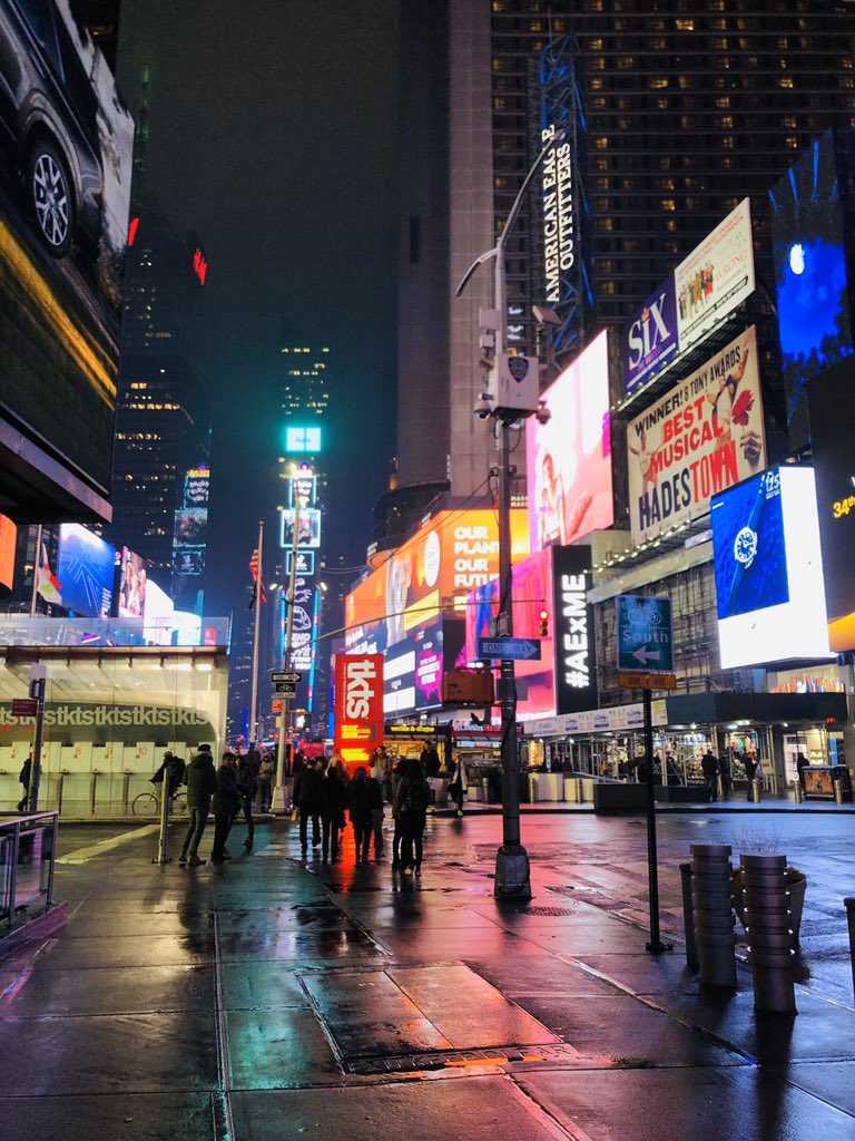 luucebey's tweet photo. Que lindo volver a verte❤️NYC✨ https://t.co/mE9IiwkFji