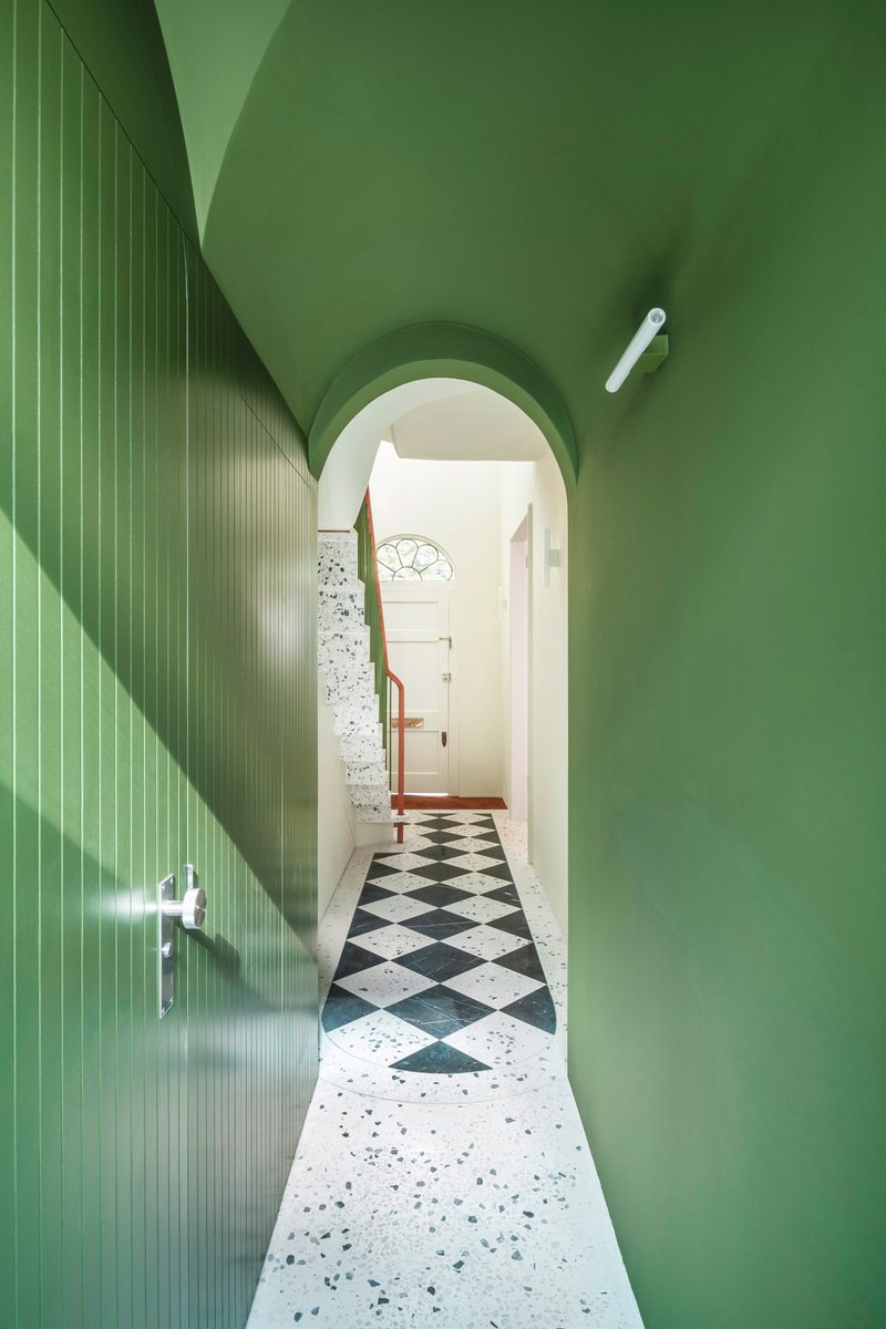 Dezeen (@dezeen) on Twitter photo This 1970s house in London overhauled by <a href="/gundryducker/">gundry+ducker</a> features archways, chequerboard terrazzo, and sherbet hues: at.dezeen.com/2TciwqC This 1970s house in London overhauled by <a href="/gundryducker/">gundry+ducker</a> features archways, chequerboard terrazzo, and sherbet hues: at.dezeen.com/2TciwqC