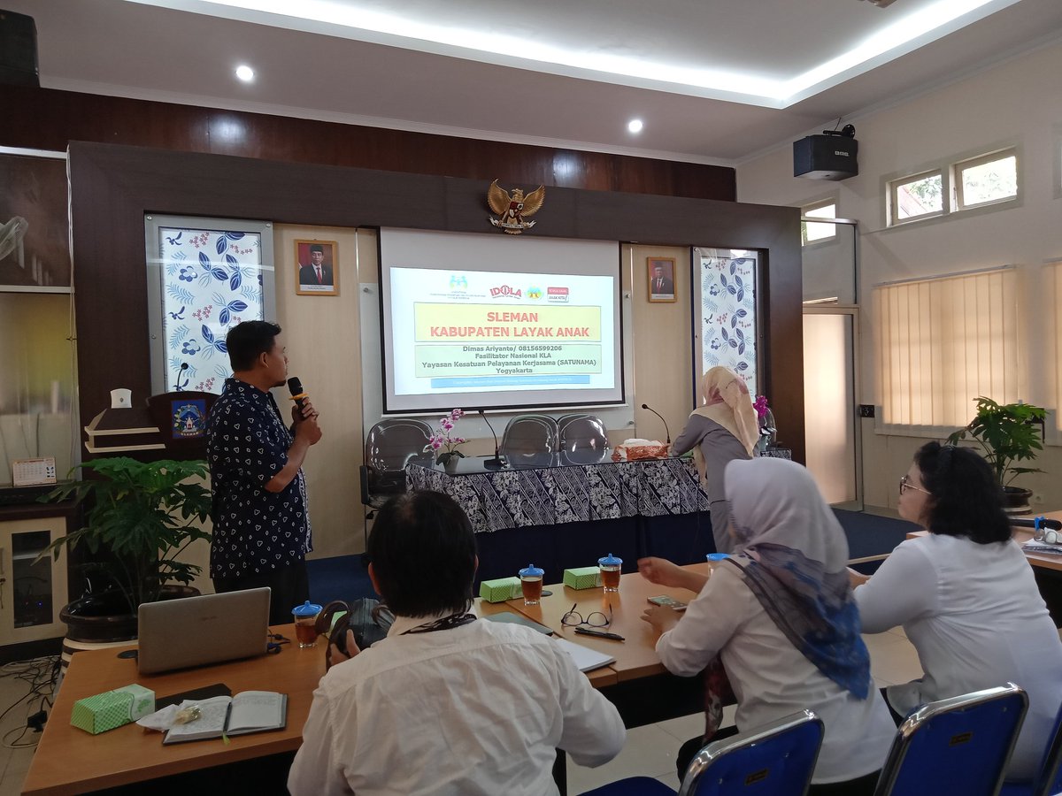 Wien Tanpa oo (@tanpa_oo) on Twitter photo FGD pengisian indikator Kabupaten Layak Anak (KLA) (26/2) di Dinas P3AP2KB Sleman, atas kerjasama DP3AP2KB DIY. <a href="/kpp_pa/">Perempuan dan Anak</a> <a href="/FAD_DIY/">FAD DI Yogyakarta</a> <a href="/forans/">andrew foran</a> <a href="/YayasanSAMIN/">YayasanSAMIN</a> FGD pengisian indikator Kabupaten Layak Anak (KLA) (26/2) di Dinas P3AP2KB Sleman, atas kerjasama DP3AP2KB DIY. <a href="/kpp_pa/">Perempuan dan Anak</a> <a href="/FAD_DIY/">FAD DI Yogyakarta</a> <a href="/forans/">andrew foran</a> <a href="/YayasanSAMIN/">YayasanSAMIN</a>