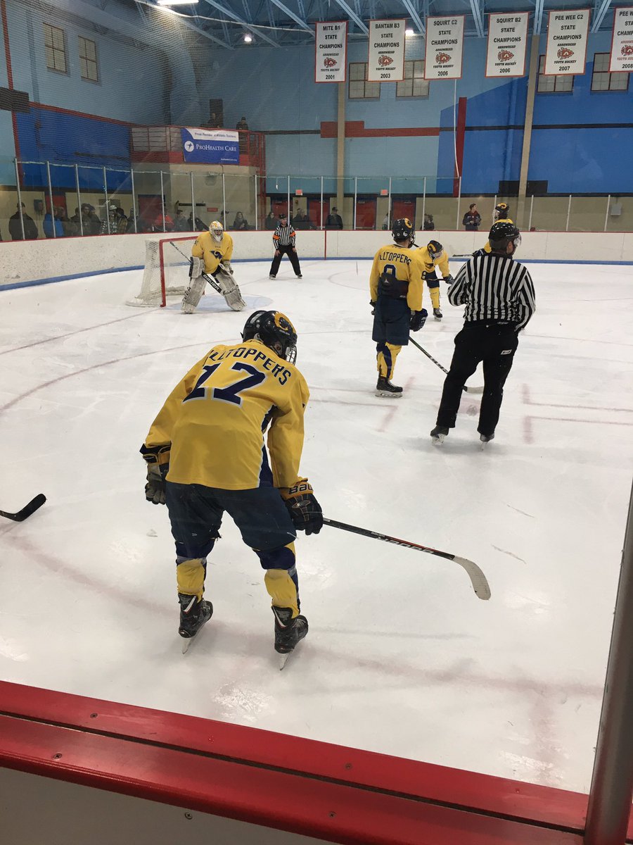 After a hard-fought battle, MUHS falls to Arrowhead 6-2. Thank you for a great season, seniors!