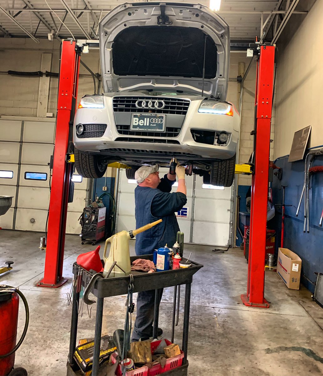 Dareauto's tweet image. Safety inspections for cars and  trucks require that the following items be checked: suspension components, steering, braking systems, tires and wheels, lighting and electrical systems, glazing (glass), mirrors and more. Schedule your inspection with DARE today. #cartiptuesday