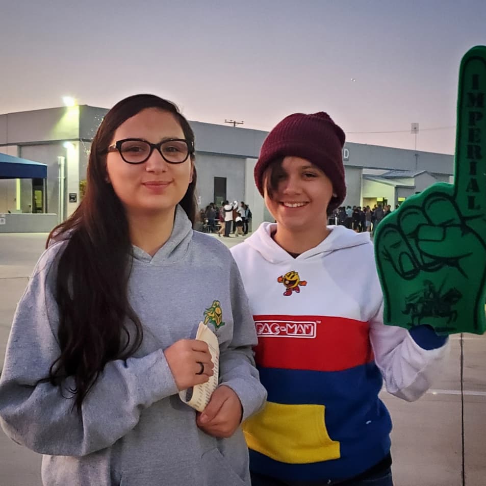 A1faroJan's tweet photo. Last night, Marianna participated in the Orange County @ScrippsBee Spelling Bee's semi-final written round; this afternoon, we found out she moved on to the oral round final!  @IMS_Knights @LHSchools https://t.co/1709RKWvYh
