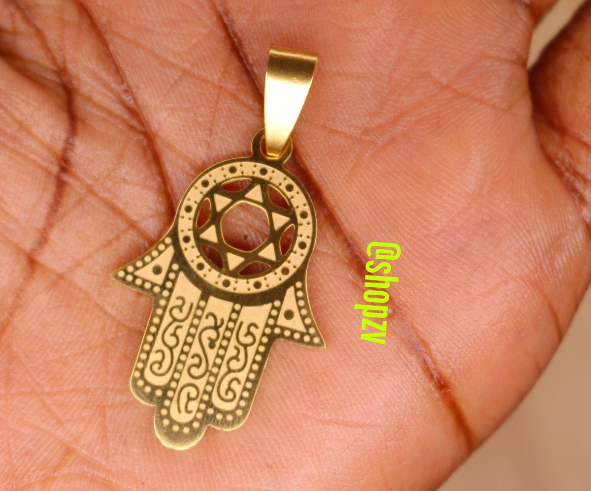 shopzv's tweet photo. Hamsa Hand Necklace 🥰 #hamsa #handofgod #necklace #blackbusiness #newin #shopthelook #accessoriesaddict #SmallBusiness #necklaceoftheday #energy #TuesdayThoughts #necklacelovers #TuesdayMotivation #protectionenergy #hamsanecklace #18k #goldplated #jewelryaddict https://t.co/aSd3MTgnYu