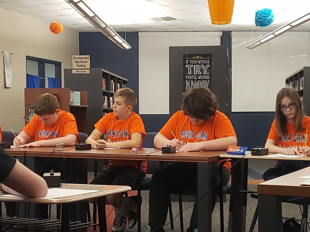 AOMiddleSchool's tweet photo. Nice Match AOMS Scholastic Bowl Team! https://t.co/Rkce1rh7F6