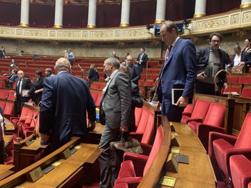 View image on Twitter