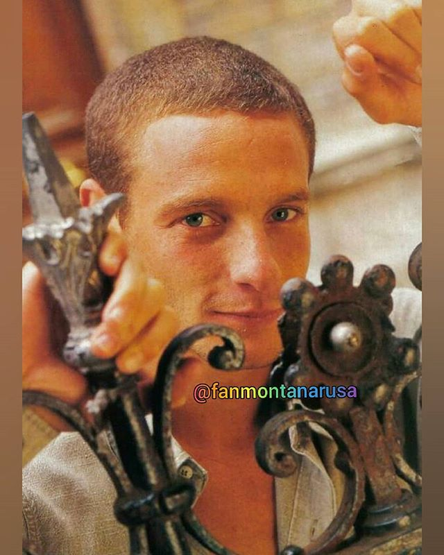 fanmontanarusa's tweet photo. Divino Eric 😍💜💖❤
#MontañaRusa #novelaargentina #comedia #telecomedia #Victor #EricGrimberg #grimbergdentales #actorargentino #actoresargentinos #actor #fotoretro #foto #retro #recuerdo #recuerdos #hermoso #divino #guapo #los90s #90s #noventas
@EricGrimberg1 https://t.co/FEHhFf18hf