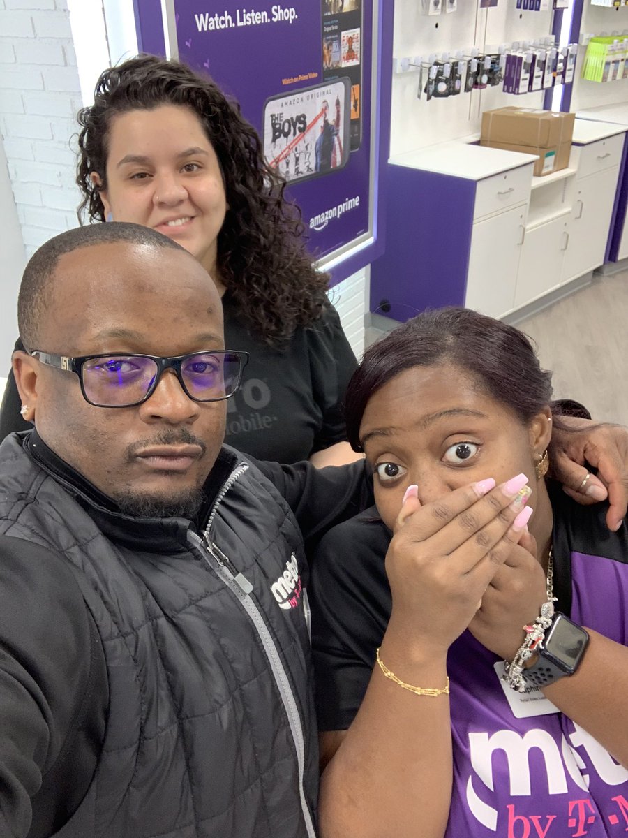 DraeMahon's tweet photo. My team making money and having fun while we do. #myteamisbetterthanyours https://t.co/JdRmL24QiT