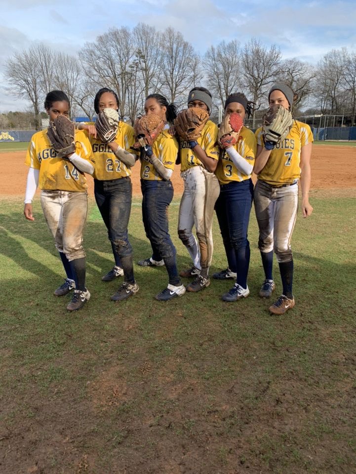 NCATSOFTBALL's tweet photo. Outties got DIRTY today π€£π₯#divingpractice https://t.co/Qqy4nb5QCl
