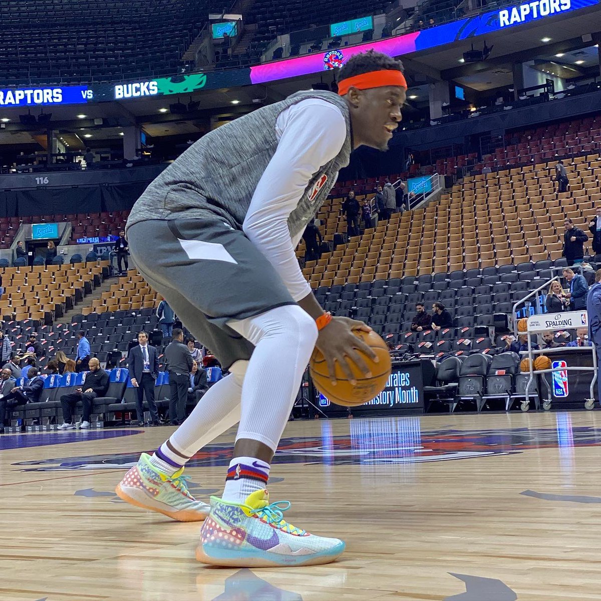 kd 12 on court