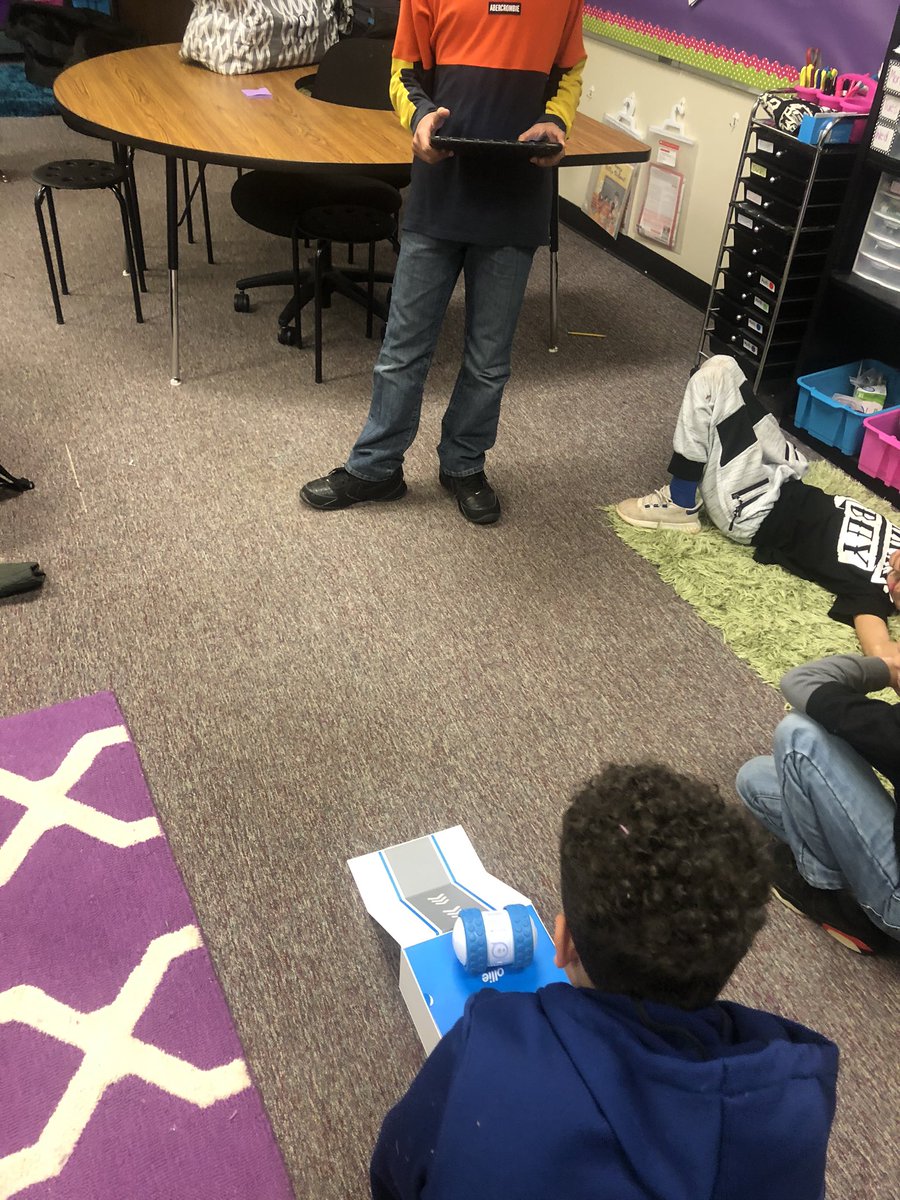asp_young's tweet photo. 2-5 grade learned how to program the Ollies to make it up the ramps. They also programmed the robot to try and make a Hole n One! #journeytoAWE #LearnGrowLead #engageCobb @bakerelembears @SteamyBakerBear https://t.co/PsJDCiX7Kb