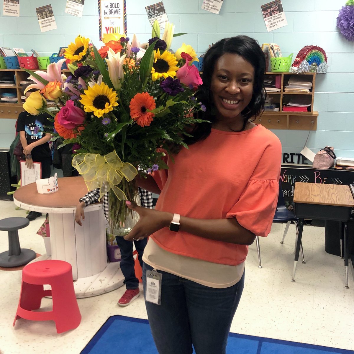 ClemsonCofEd's tweet photo. Chesney Thomas, an alumna of the first class of our Teacher Residency Program, was named Rookie Teacher of the Year at her school, Devon Forest Elementary, in the Berkeley County School District! Congrats Chesney!
#teacher #education @ClemsonUniv @ChesneyCherelle https://t.co/LdajgHTAQd