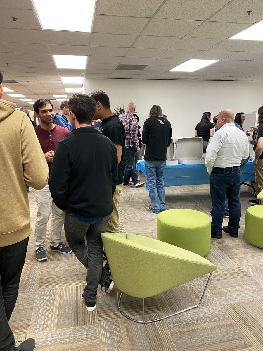 ClarisOfficial's tweet image. ✨ Today at #Claris HQ, our team celebrated the launch of Cloud 2.1! 💪