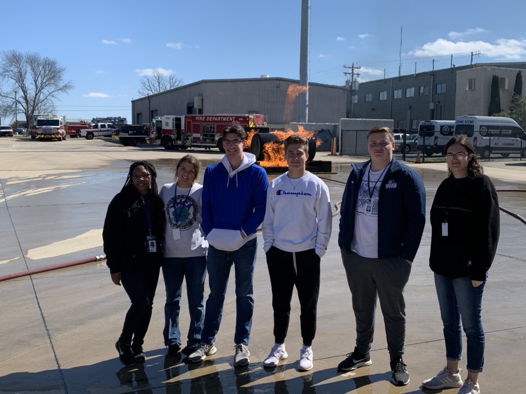 Leander_Fire's tweet photo. Fire Field Day with our LISD COOL Week students!
#leanderfire
#lisdcoolweek2020 https://t.co/CN18OIjZLS
