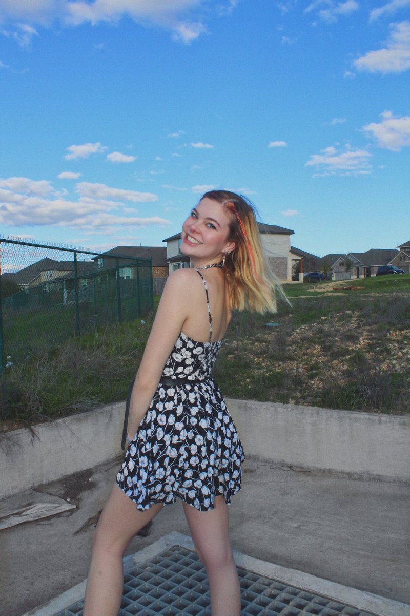 madisonmay99's tweet photo. pretty day :-) https://t.co/NTtJOfvUrO
