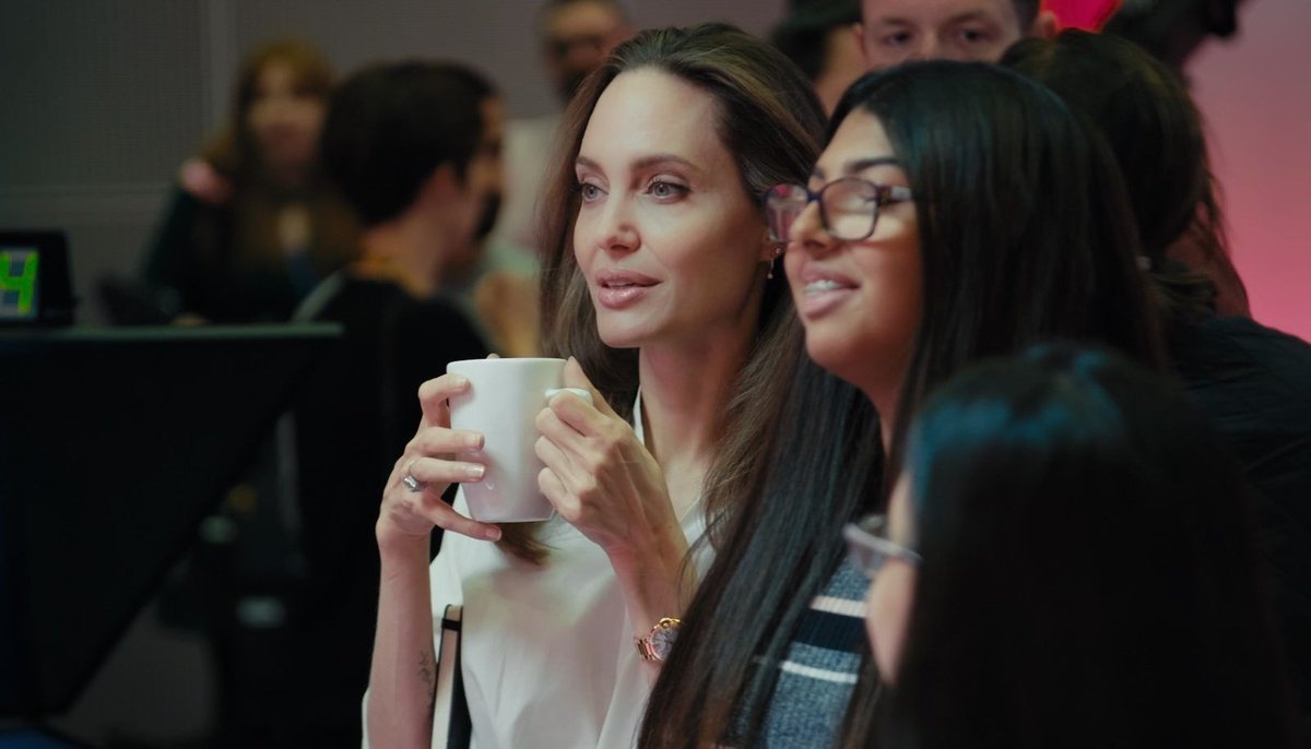 Angelina Jolie teams up with #Microsoft and the #BBC to give children high-quality journalism buff.ly/3c5Oeyy