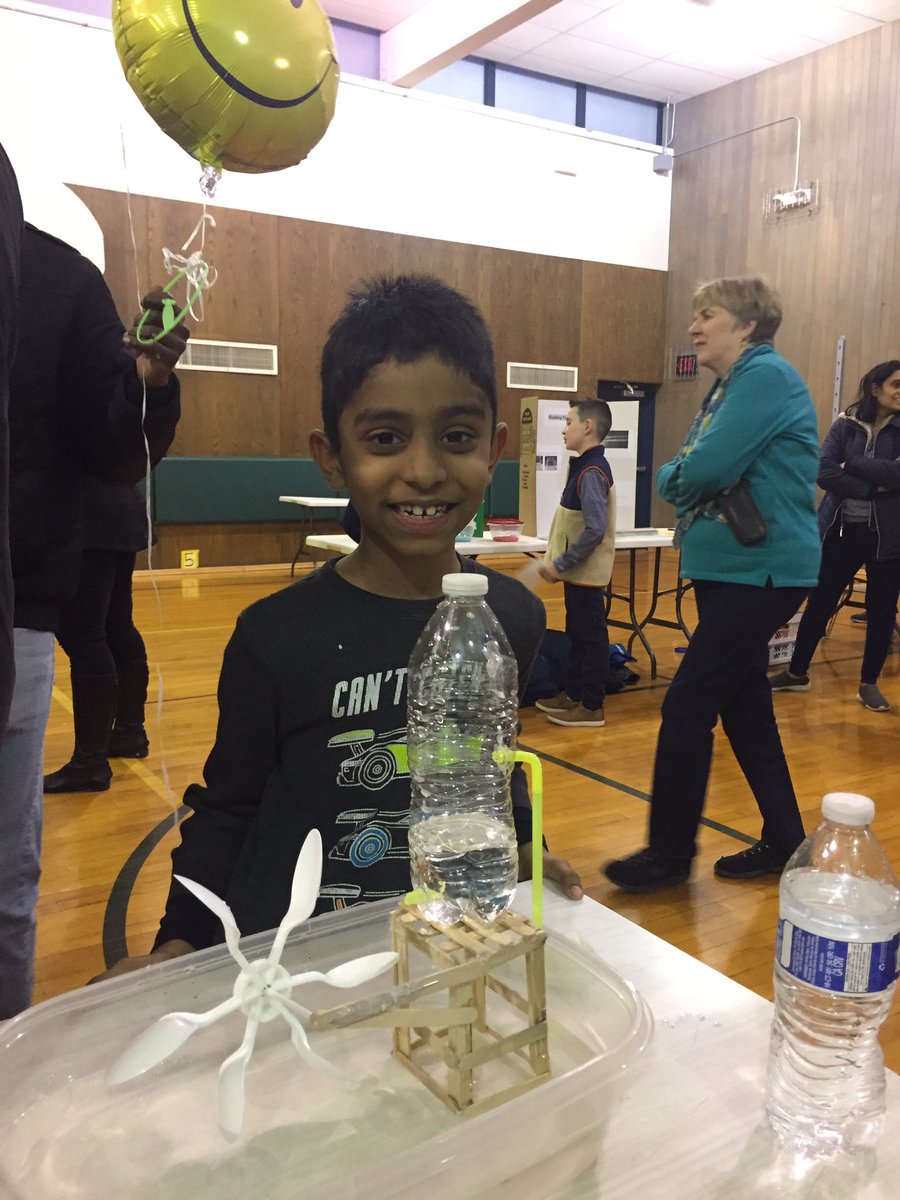 hunter2ndnpe's tweet image. Proud of these kiddos! Great job presenting at the science fair tonight.