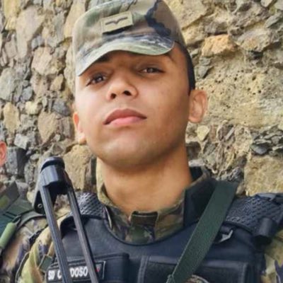 Ninocaard's tweet photo. #NovaFotoDoPerfil https://t.co/X5Xza9SG7J