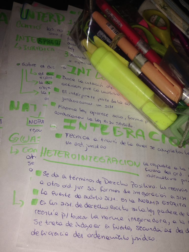 nazdv2's tweet image. La otra cara del carnaval 📚 #DIABLOSSUELTOS #COM1