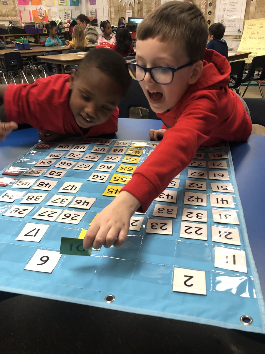 MrsMoore1stgrd's tweet photo. We ❤️ working together to fill in the 100 chart! @KlondikeLane https://t.co/3IpBgNjBMh