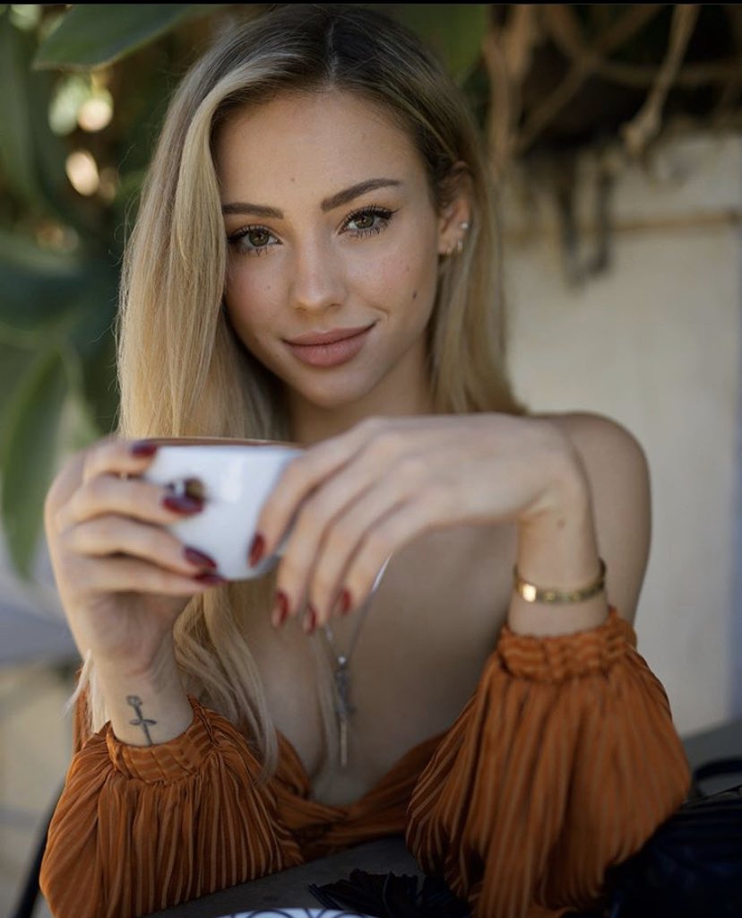 AKryptonianBrat's tweet photo. “When you google what’s sugar, spice and everything nice. You definitely see a picture of me.” https://t.co/YB8eS2sah8