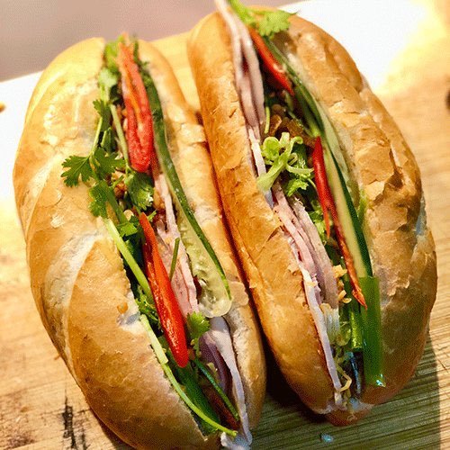 Minnie78128684's tweet photo. #ApologizeToVietNam
Chúng tôi đang còn nghèo chưa giàu lên được nên chúng tôi ăn bánh mì còn mấy người không muốn mấy người cứ về chỗ mấy người ăn nhưng thứ cao sang ở đây chúng tôi không tiếp https://t.co/cS5QpVNrYE