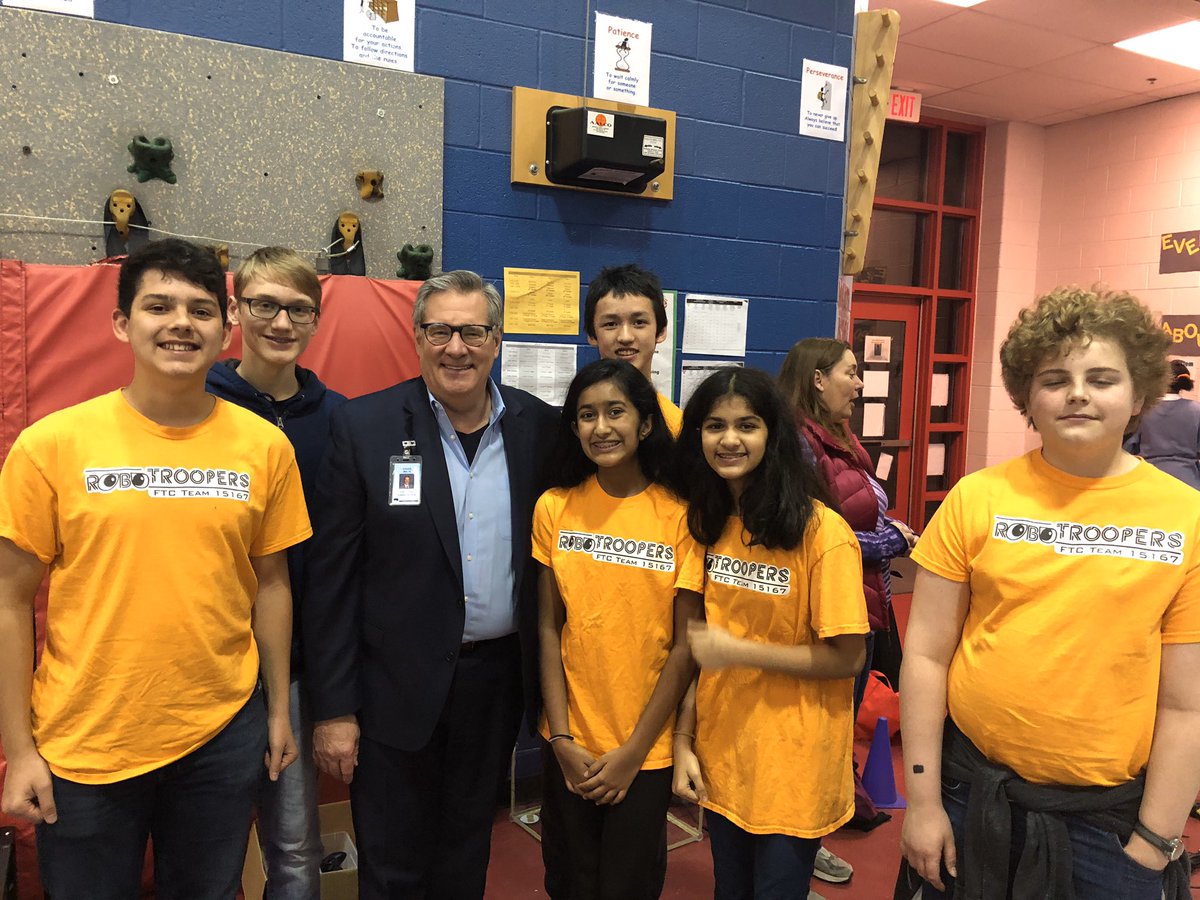The Robotroopers at Porter Traditional’s Maker Tech Night with <a href="/SuperPWCS/">Steve Walts</a>  Thank you for the great opportunity! #robotics #FIRST  #FTC