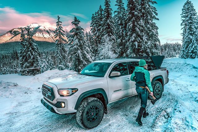 Mid-day routine amidst the Canadian Rockies.
-
#diamondbackready #toyota #tacoma #winter #offroading
Photo: @facelessflyfishing ift.tt/32qpHzH