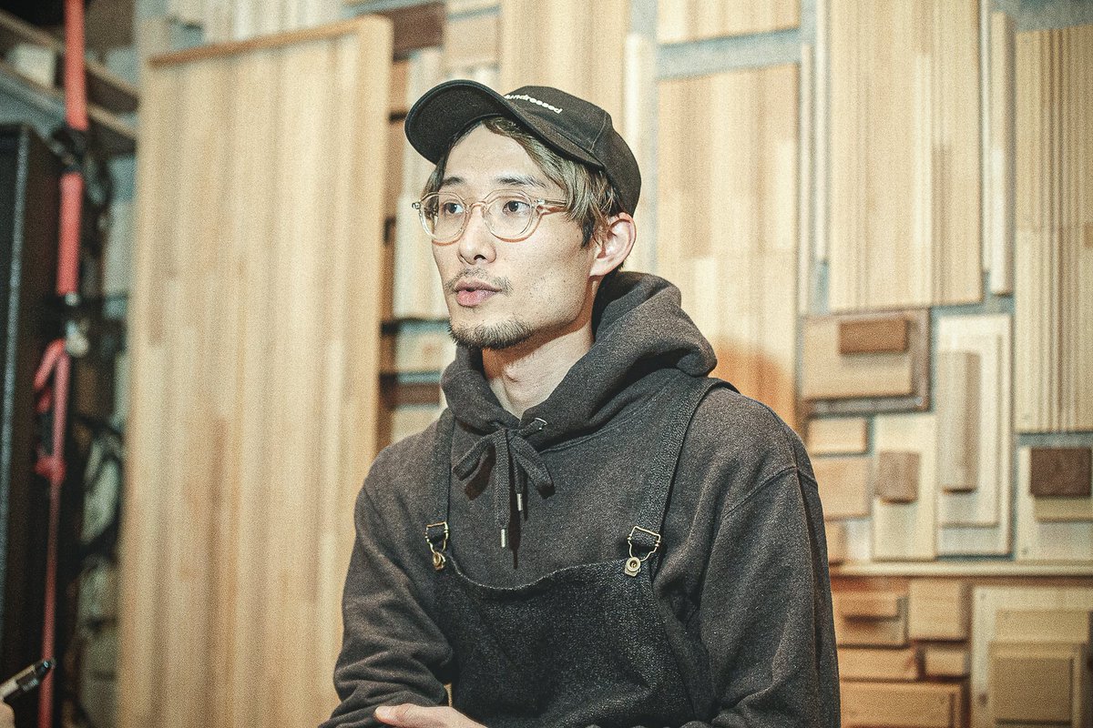 PersonalBuyerPJ's tweet photo. 【インタビュー公開中です！！】
長らくレコードの魅力に惹かれながらも、とある事情によりこれまでレコードを集めることができなかったという高橋さん。
これまで明かされることのなかった、その切実かつ意外過ぎる理由とは？

▼詳細はこちら
https://t.co/jVbq1xcQGH

#luckytapes
#高橋健介 https://t.co/Rgzs68Dmcl