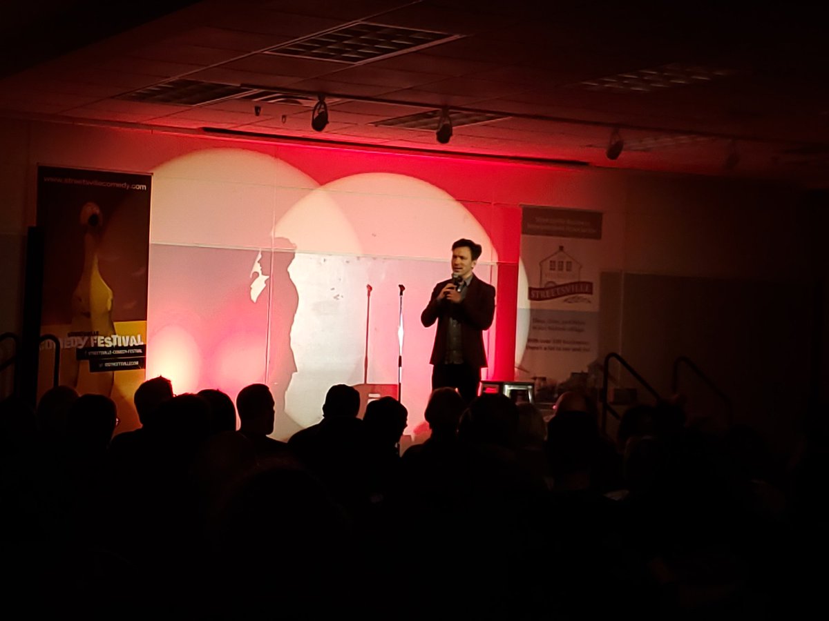 Host <a href="/grahamchit/">Graham</a> opens the night in front of a PACKED audience here in Streetsville!