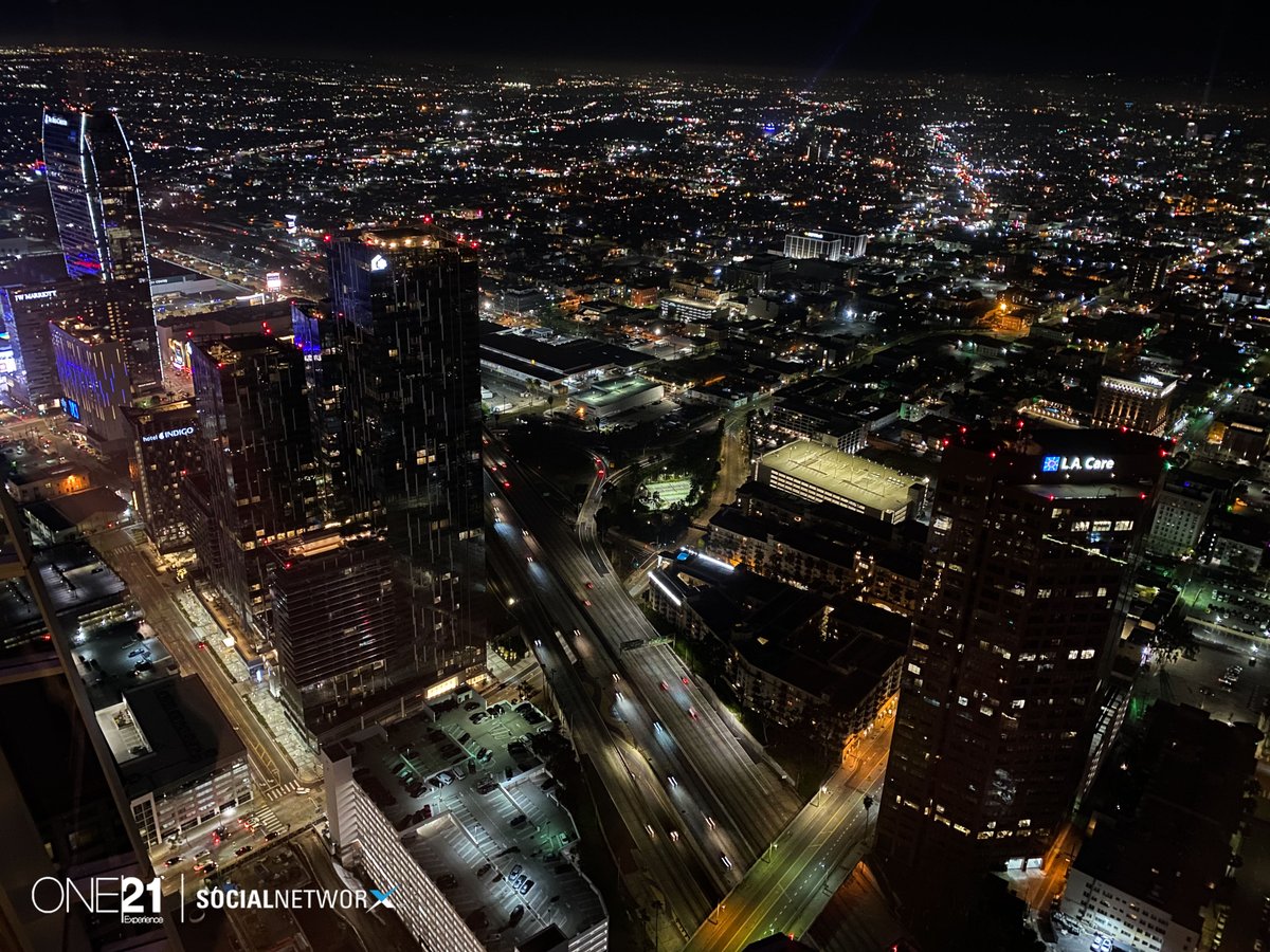 Social_NetworX's tweet photo. We want to take the opportunity to thank everyone that attended our sessions at Century 21's One21 Experience in Los Angeles. Our goal is to educate the real estate industry and provide the greatest value to help you grow your business. https://t.co/8auUvM4u0u