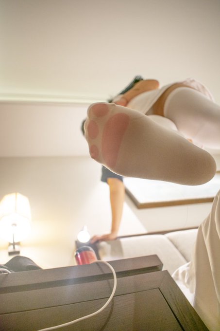 请你吃脚脚 https://t.co/YJxBlj76Ke<a href="/tag/%E7%99%BD%E4%B8%9D"class="tags"><span>#白丝</span></a><a href="/tag/%E5%A8%87%E5%96%98"class="tags"><span>#娇喘</span></a>