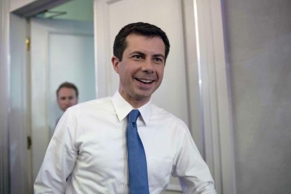 senatorduff's tweet photo. Thank you @PeteButtigieg for talking about keeping the House and taking back the U.S. Senate. We need a Democratic nominee who will unite this country and elect Democrats up and down the ballot. @PeteForAmerica #DemDebate #DemDebate2020 #democraticdebates https://t.co/t5mfTa7Xj7