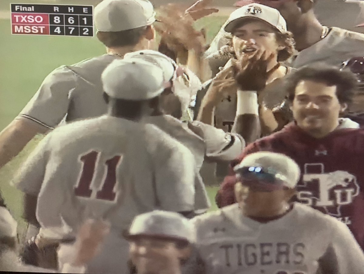 MarkBerman_'s tweet photo. Wow! In college baseball Texas Southern (@TXSOTigers) stunned #6 Mississippi State in Starkville 8-4. https://t.co/PAqka5CDPh
