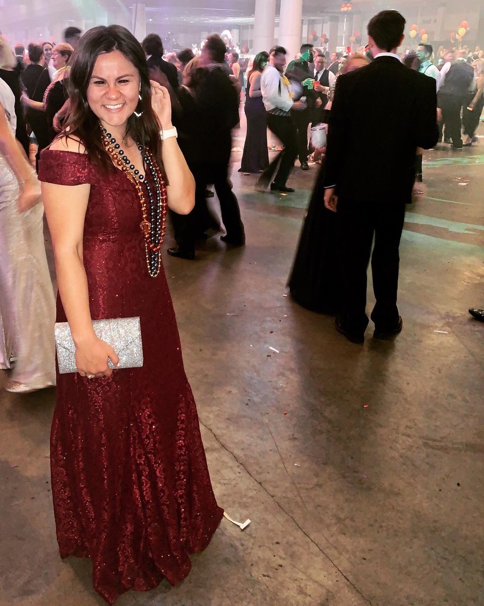 KayleighH10's tweet photo. had a total BALL last night in NOLA 💃🏻 @haileykudlik #MardiGras #Orpheuscapade https://t.co/K5JqNnCaAj