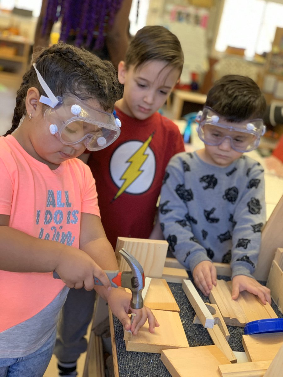 SuhsieRose's tweet photo. After finished building the water slide. The children decided to build a sandbox next for the playground for our City. We began today by experienced with real tools and we will choose what will work best to use to create the sandbox! #STEM #CITYSTUDY #PreK https://t.co/YqIHZau0rQ