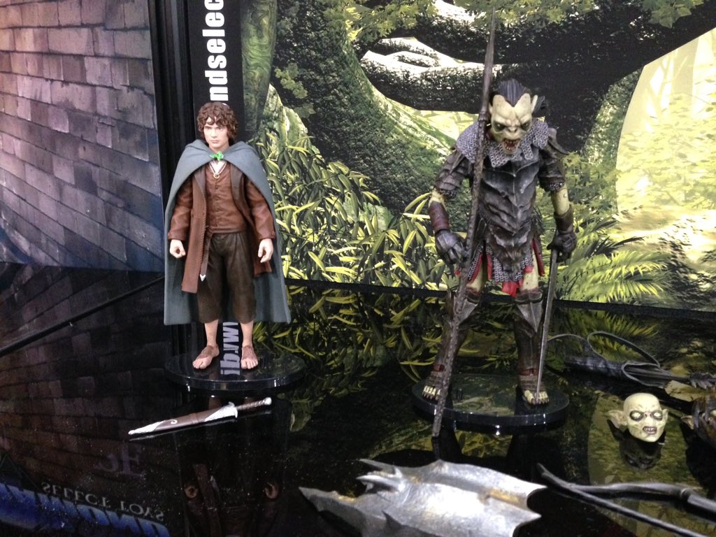 #LordoftheRings Select Action Figures Series 1-3 with Sauron BAF at #NYToyFair2020! Stay tuned here for more reveals! #NYToyFair #toyfair #nytf2020 #toyfair2020 #LOTR
