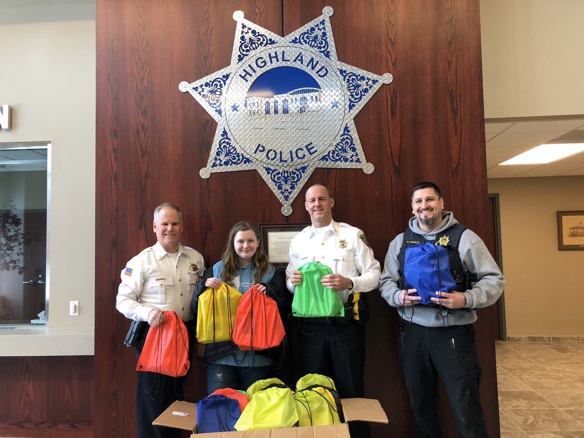 milesmanysmiles's tweet photo. Thank you to the Lowell Women’s Club for their donation to help fill the Smile Bags. Lots of amazing things are happening.  Please share and visit my website to find out how you can help. https://t.co/mD8sThkibq