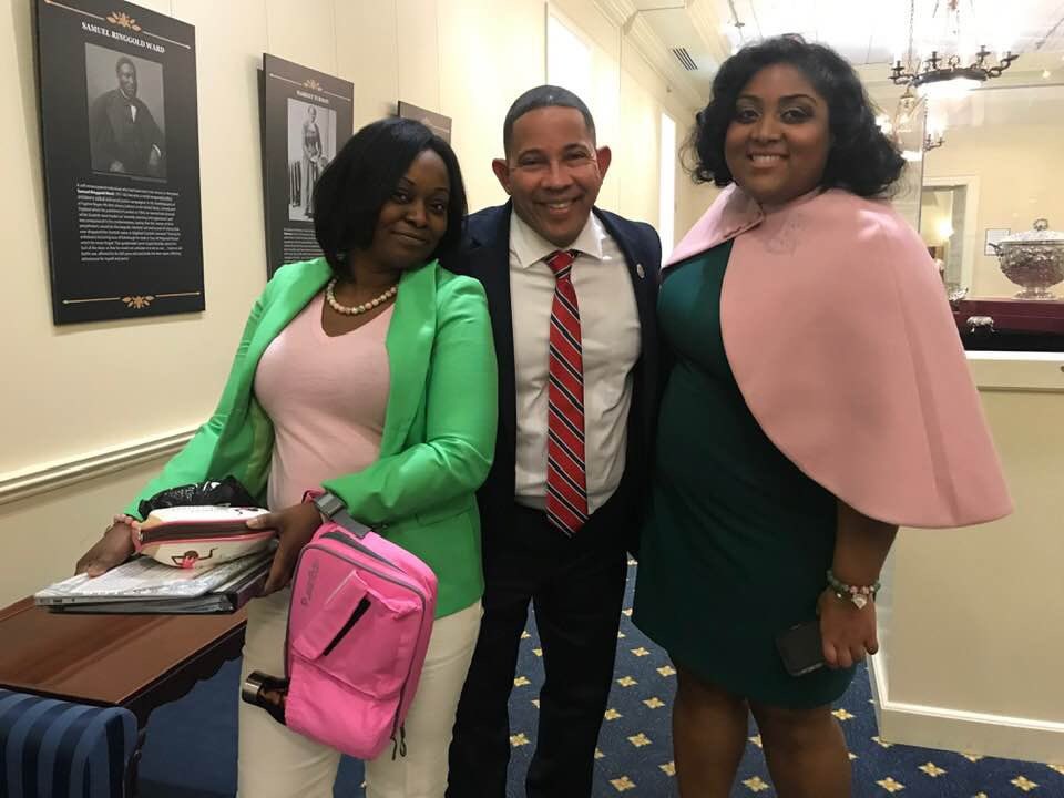 WanikaFisher's tweet photo. Alpha Kappa Alpha Sorority Inc. day here in Annapolis! It was amazing to have my Sorors here advocating on legislation and meeting with elected officials. #AKA #AKA1908 #connectioncommittee ππππ https://t.co/4tK0m2bvqs