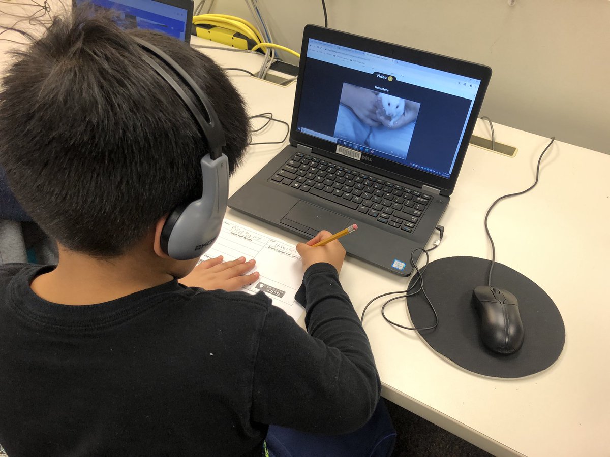 abctec's tweet image. Amazing first graders working on #PoG communicator skill.... using technology to find and share idea... #POGPoL #FCPSSBTS