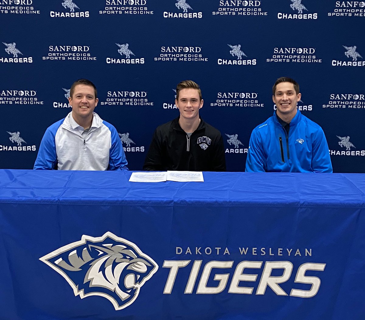 therealCVB13's tweet photo. Ready to start the next chapter #DWU https://t.co/tVAHupzMj8